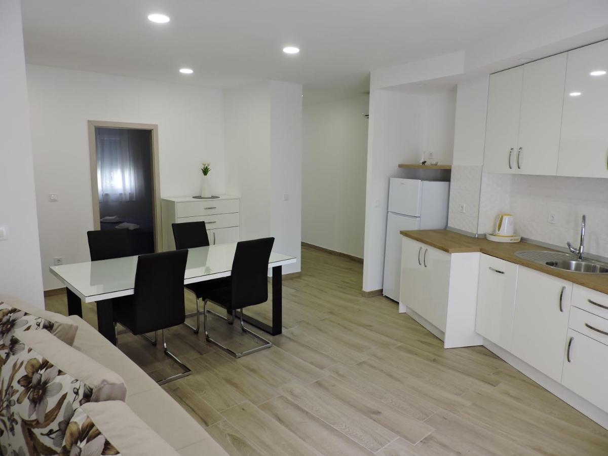 Apartments Lidus Makarska Eksteriør billede